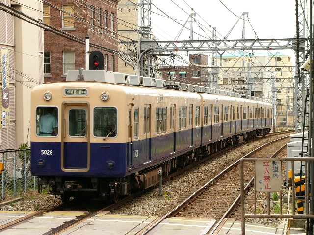 0607 hanshin ashiya 12.JPG